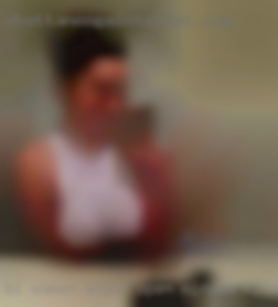 Bi-women and/or open minded kinky from Dublin NC.